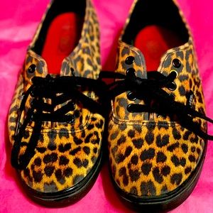 Women’s cheetah vans